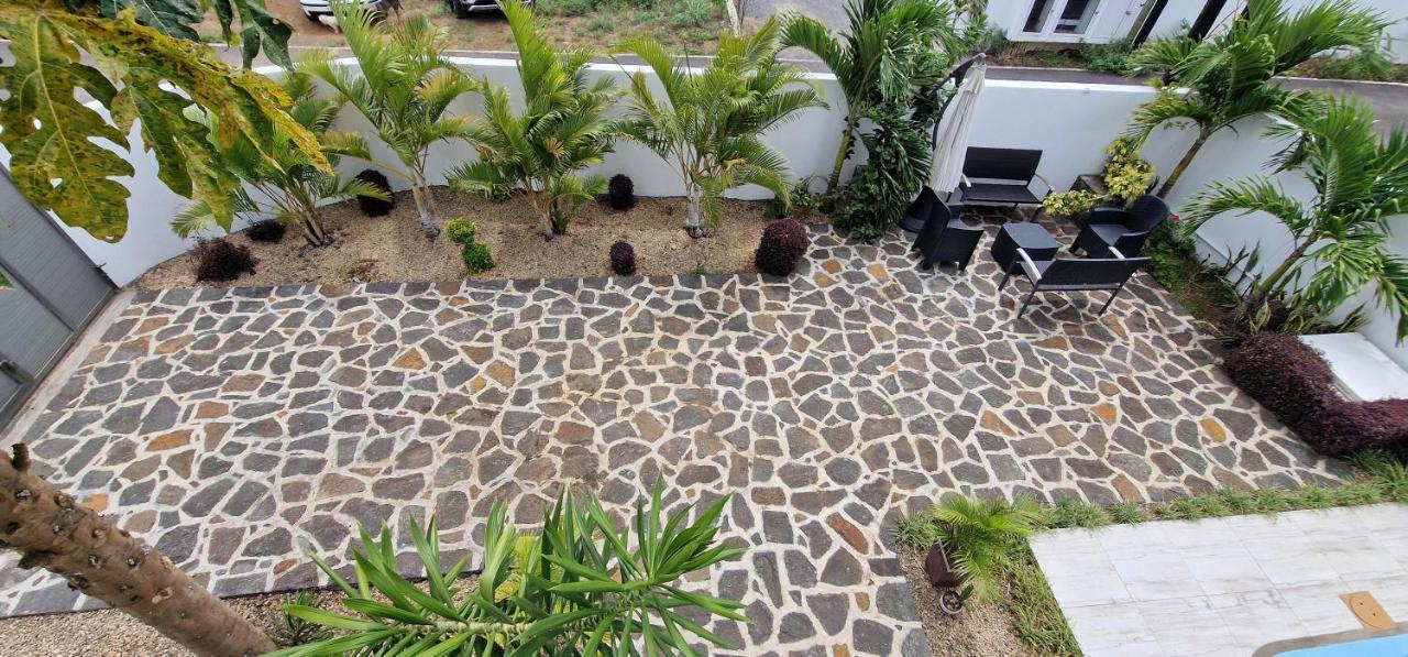 Tropical garden area at Luxora Villa